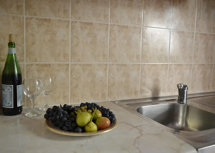 Konukevi Panorma Qeparo